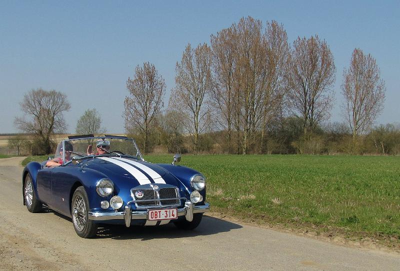 MG Openingsrit op 25-3-2012 (90).JPG